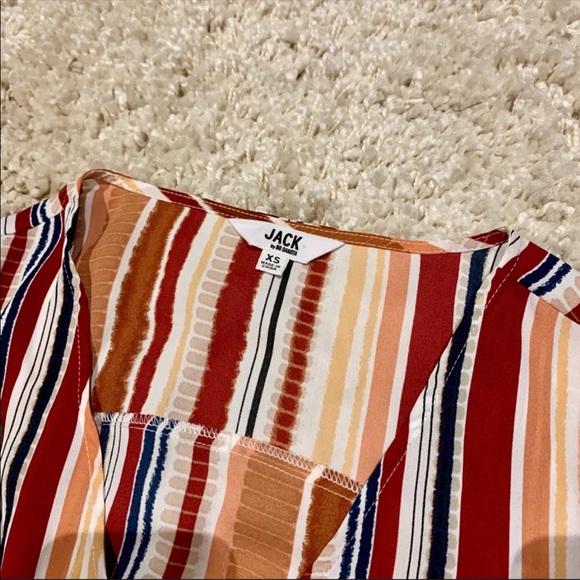 JACK BB DAKOTA | Striped Cropped Tie Front Blouse - Picture 5 of 6